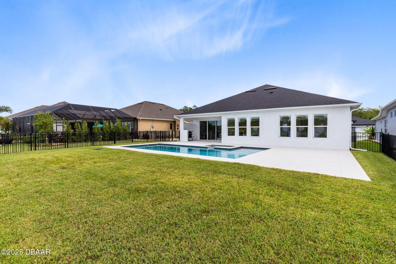 513 Mosaic Boulevard, Daytona Beach, FL 32124 Photo