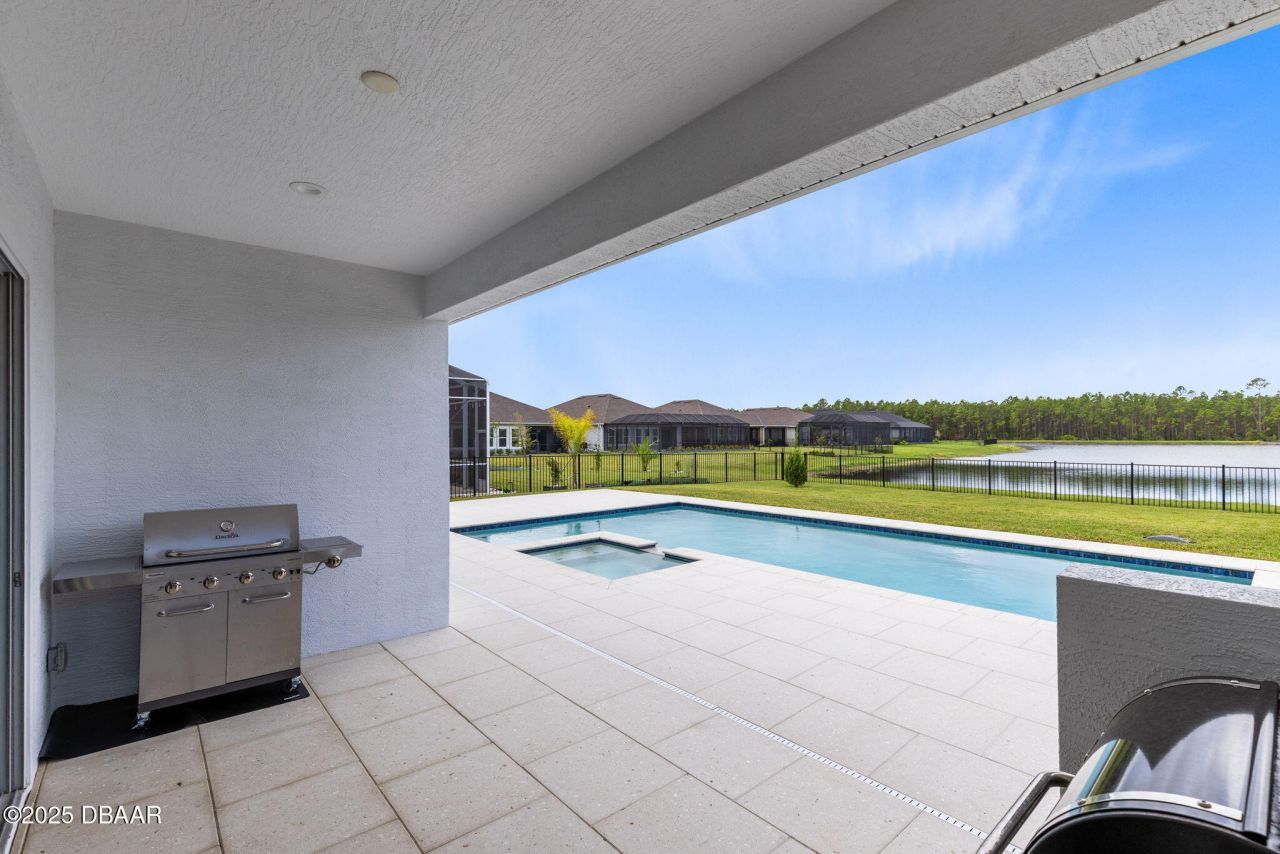 513 Mosaic Boulevard, Daytona Beach, FL 32124 Photo