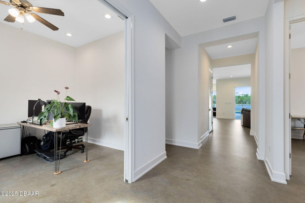 513 Mosaic Boulevard, Daytona Beach, FL 32124 Photo