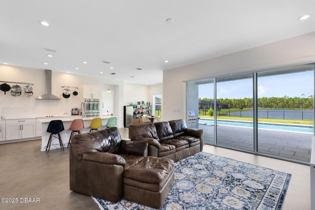 513 Mosaic Boulevard, Daytona Beach, FL 32124 Photo