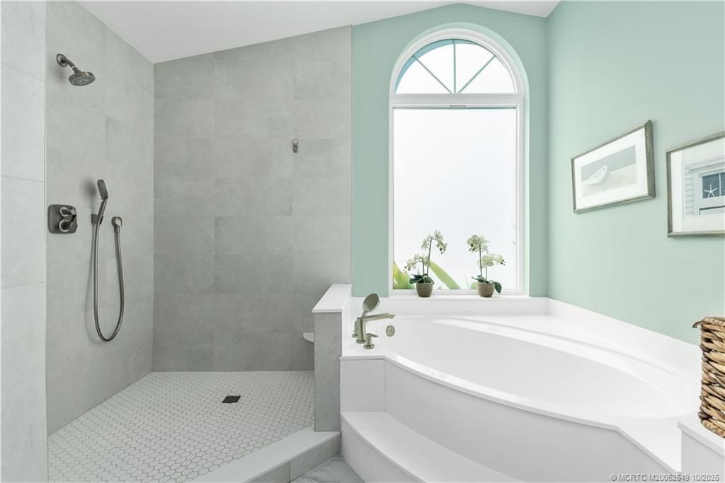 1590 NW Sweet Bay Circle, Palm City, FL 34990 Photo