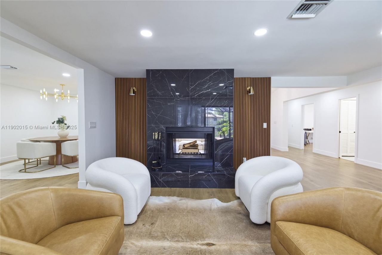 10395 NW 42nd Dr, Coral Springs, FL 33065 Photo
