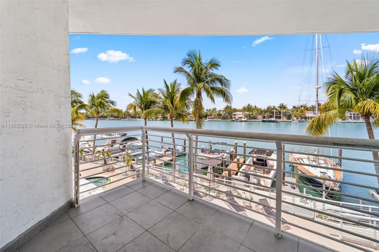 6580 Indian Creek Dr, Unit 209, Miami Beach, FL 33141 Photo