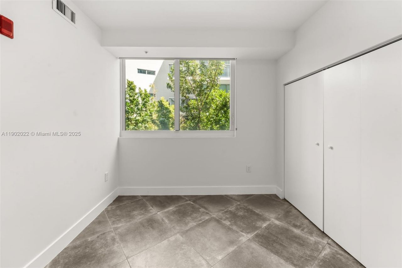 6580 Indian Creek Dr, Unit 209, Miami Beach, FL 33141 Photo