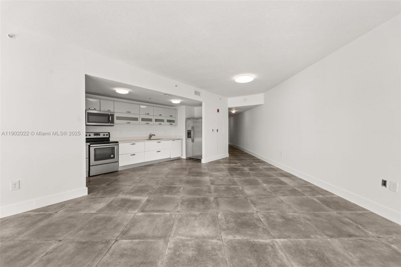 6580 Indian Creek Dr, Unit 209, Miami Beach, FL 33141 Photo