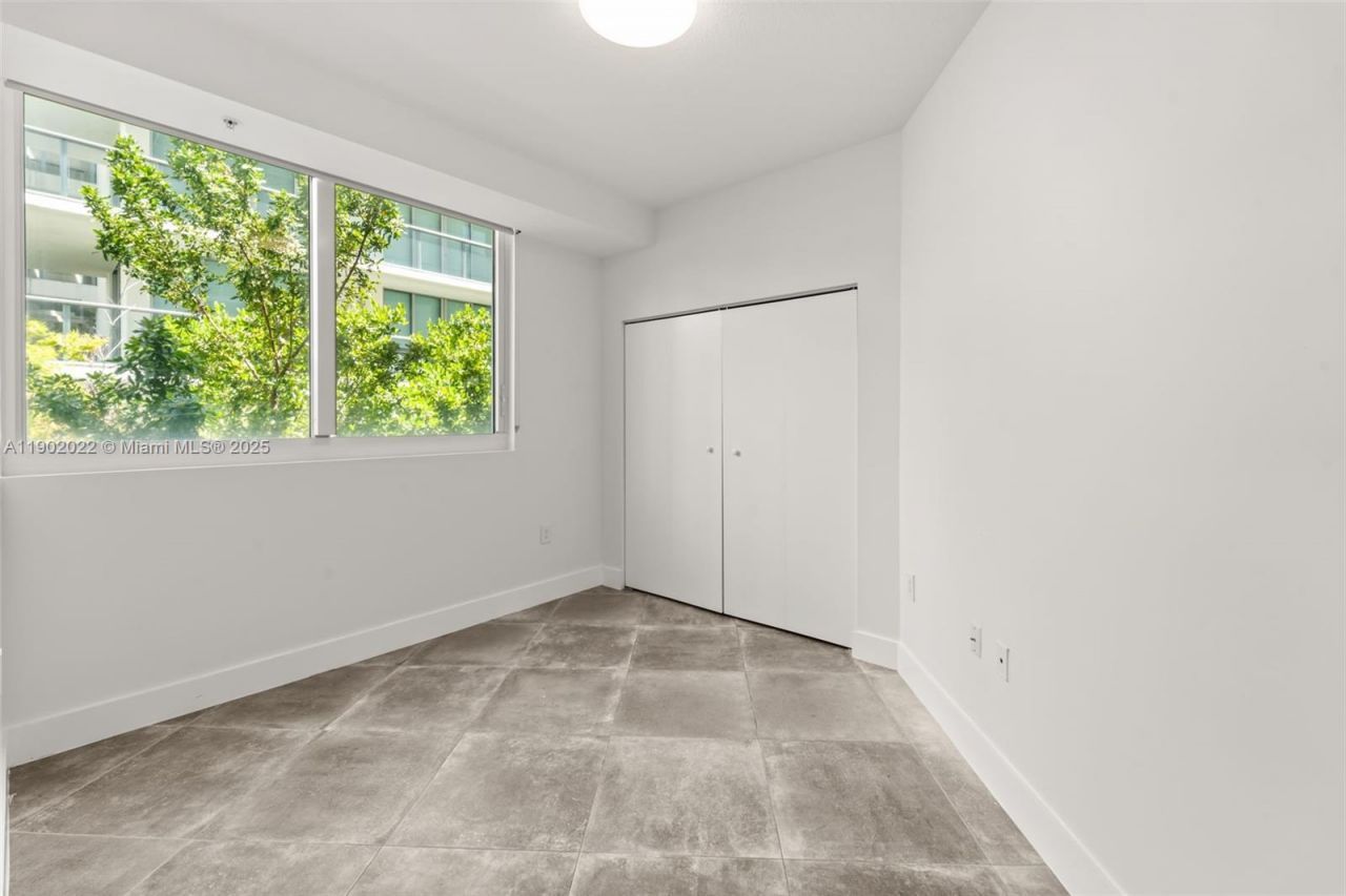 6580 Indian Creek Dr, Unit 209, Miami Beach, FL 33141 Photo