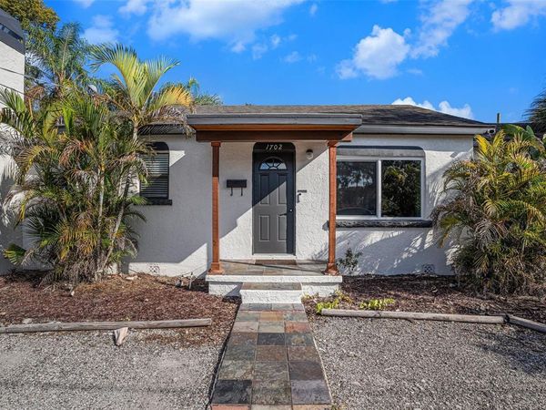 1702 E KNOLLWOOD STREET, TAMPA, FL 33610