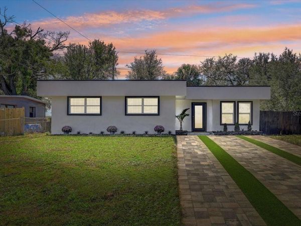 8401 LIBBY LANE, TAMPA, FL 33619