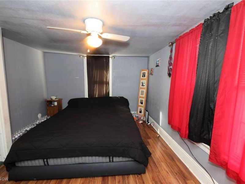 152 Pennsylvania Avenue, Chester, WV 26034 Photo 12