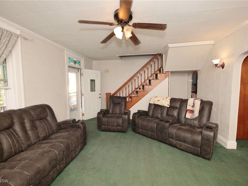 152 Pennsylvania Avenue, Chester, WV 26034 Photo 2