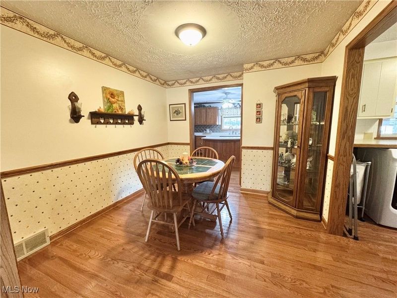 1037 Canyon Street NE, Uniontown, OH 44685 Photo 5