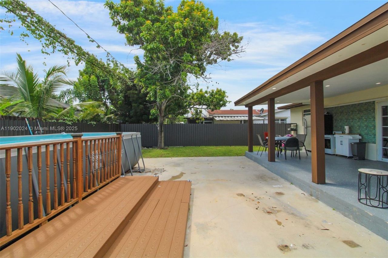 11120 SW 176 St, Miami, FL 33157 Photo