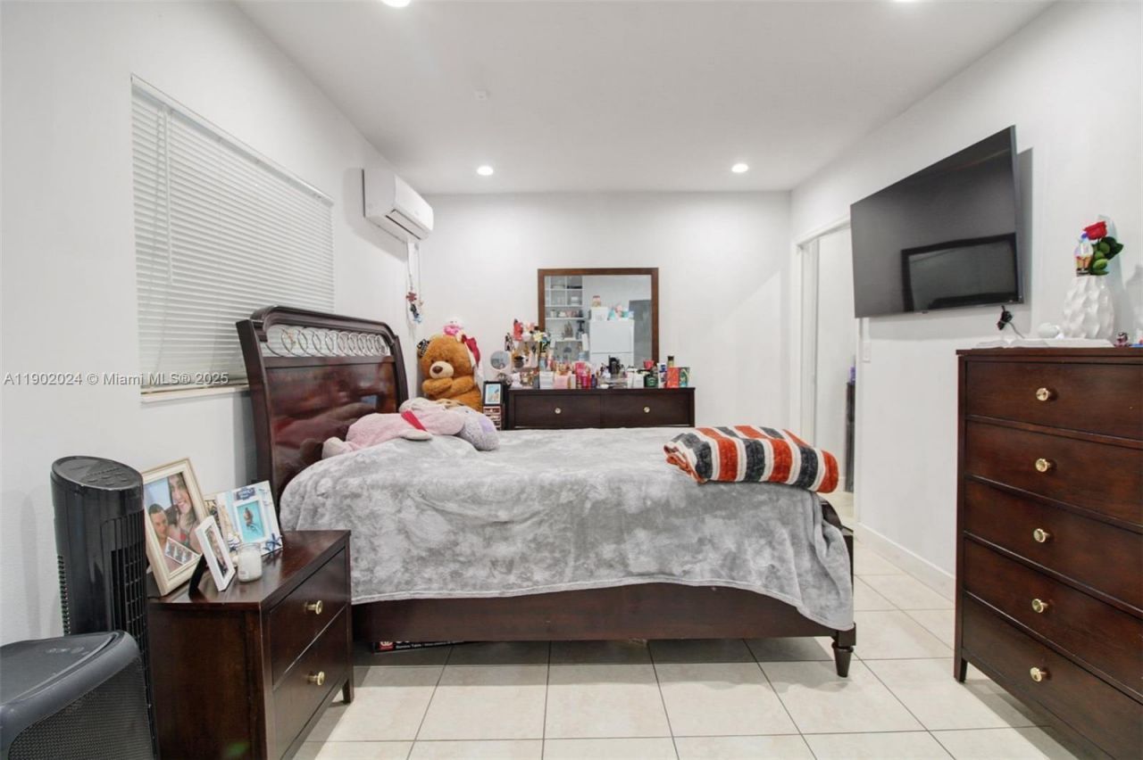 11120 SW 176 St, Miami, FL 33157 Photo