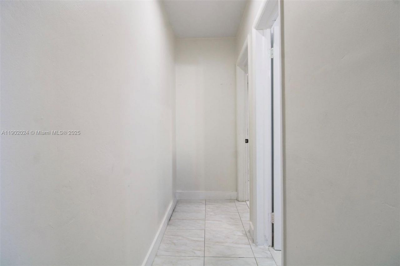 11120 SW 176 St, Miami, FL 33157 Photo