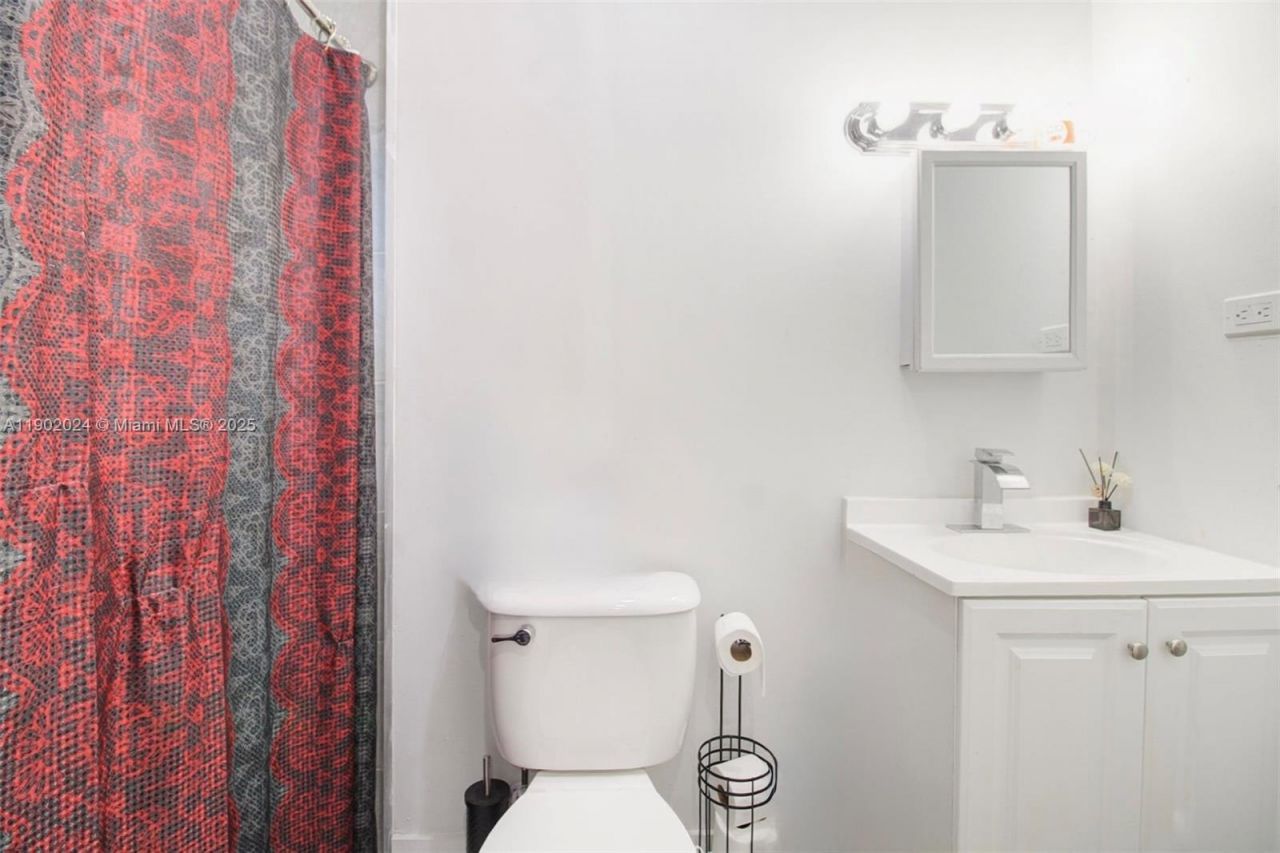 11120 SW 176 St, Miami, FL 33157 Photo