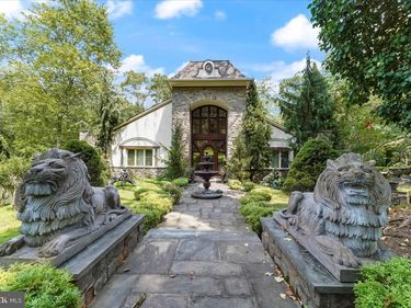 134 SPRINGTON LAKE ROAD, MEDIA, PA 19063