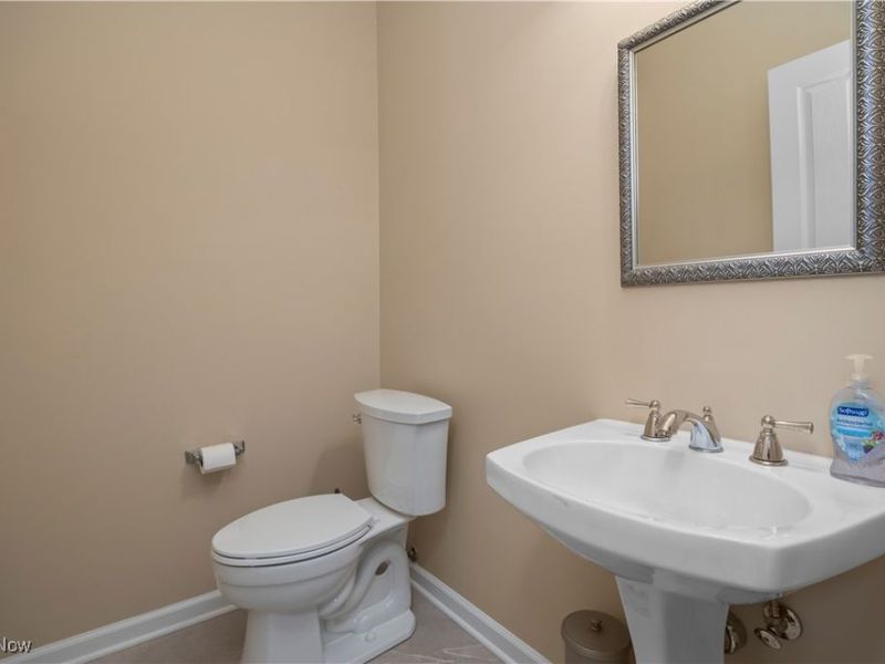 15379 Old Oak Drive, Strongsville, OH 44149 Photo 29