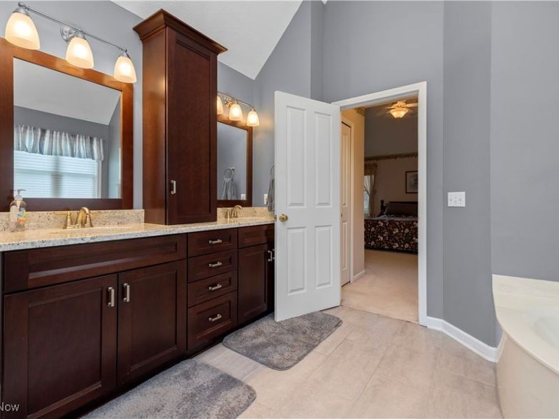 15379 Old Oak Drive, Strongsville, OH 44149 Photo 35