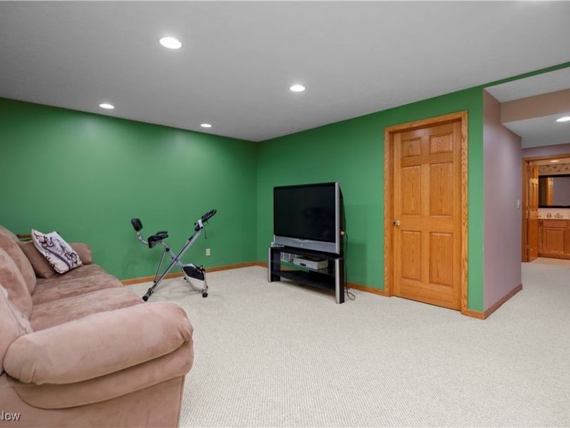 15379 Old Oak Drive, Strongsville, OH 44149 Photo 44