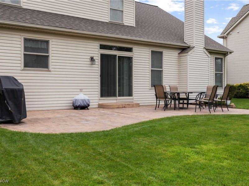 15379 Old Oak Drive, Strongsville, OH 44149 Photo 5