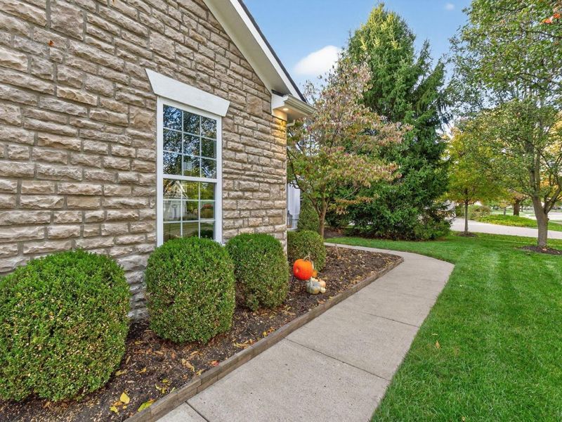 5844 Dunheath Loop, Dublin, OH 43016 Photo 10
