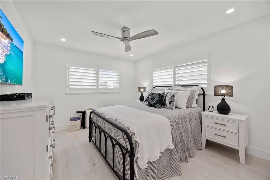 2100 Gulf Shore Blvd N, Unit 101, Naples, FL 34102 Photo