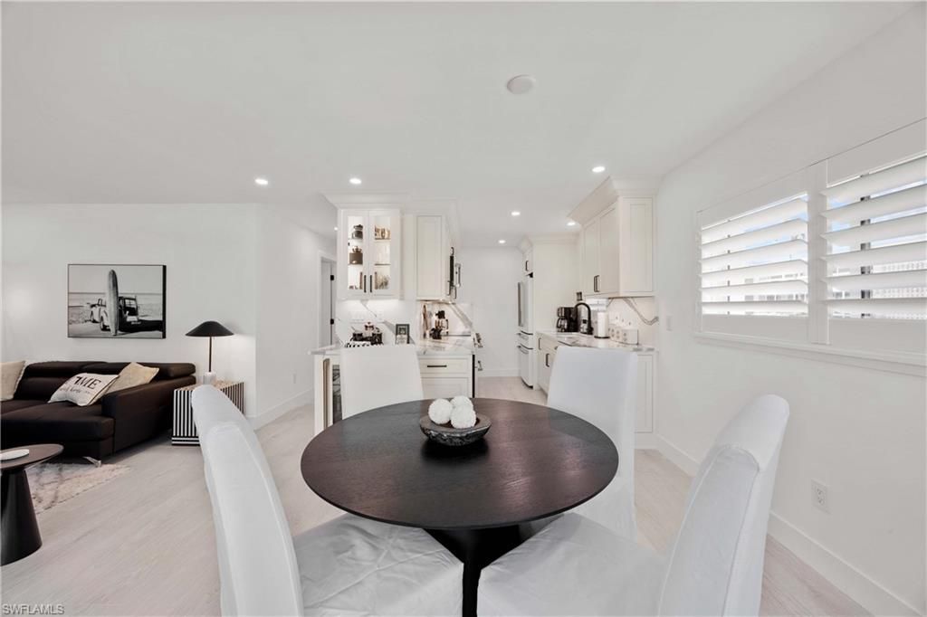 2100 Gulf Shore Blvd N, Unit 101, Naples, FL 34102 Photo