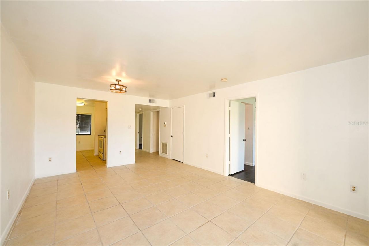 4625 Longwater Chase, Unit 113, Sarasota, FL 34235 Photo