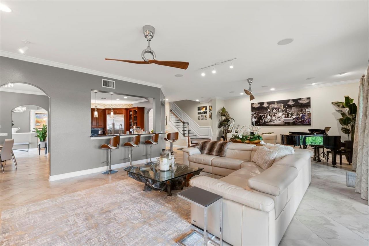 657 Saxony Boulevard, Saint Petersburg, FL 33716 Photo