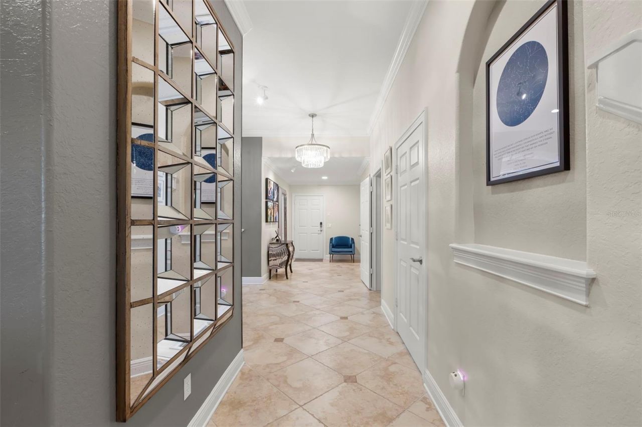 657 Saxony Boulevard, Saint Petersburg, FL 33716 Photo