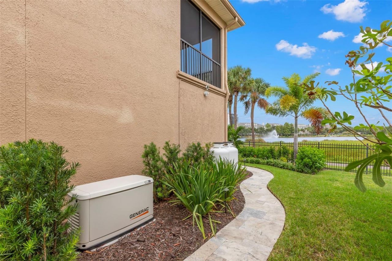 657 Saxony Boulevard, Saint Petersburg, FL 33716 Photo