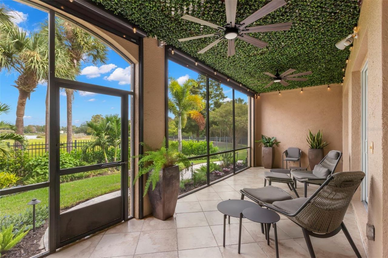 657 Saxony Boulevard, Saint Petersburg, FL 33716 Photo