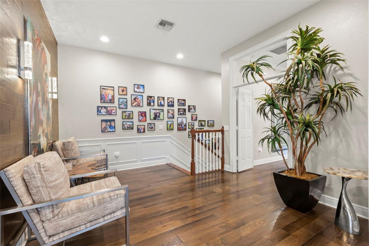 657 Saxony Boulevard, Saint Petersburg, FL 33716 Photo