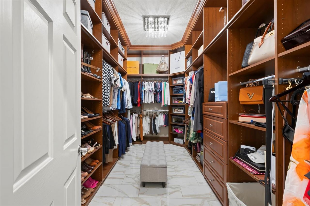 657 Saxony Boulevard, Saint Petersburg, FL 33716 Photo