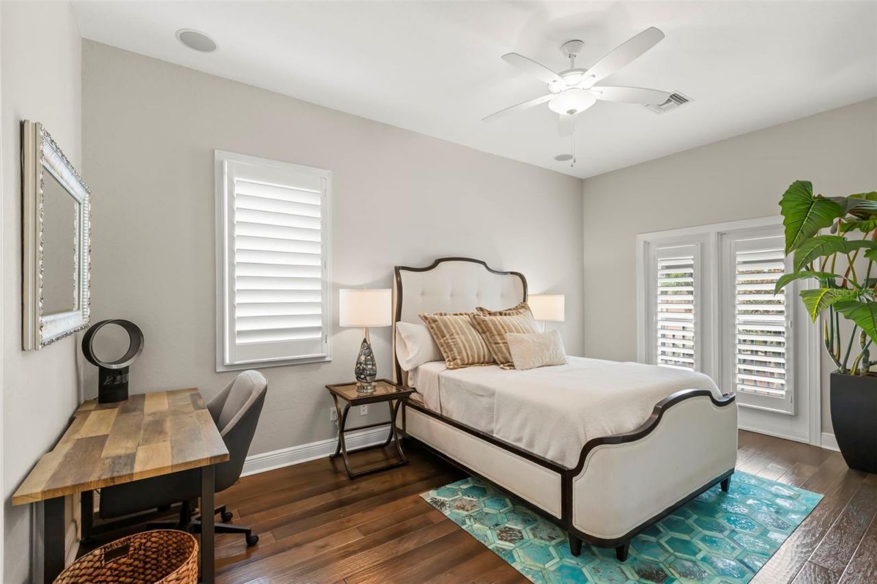 657 Saxony Boulevard, Saint Petersburg, FL 33716 Photo