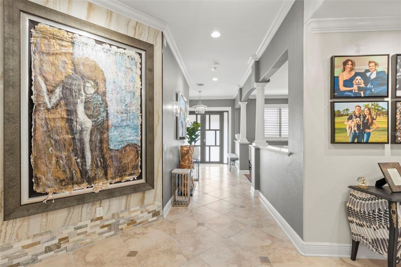 657 Saxony Boulevard, Saint Petersburg, FL 33716 Photo