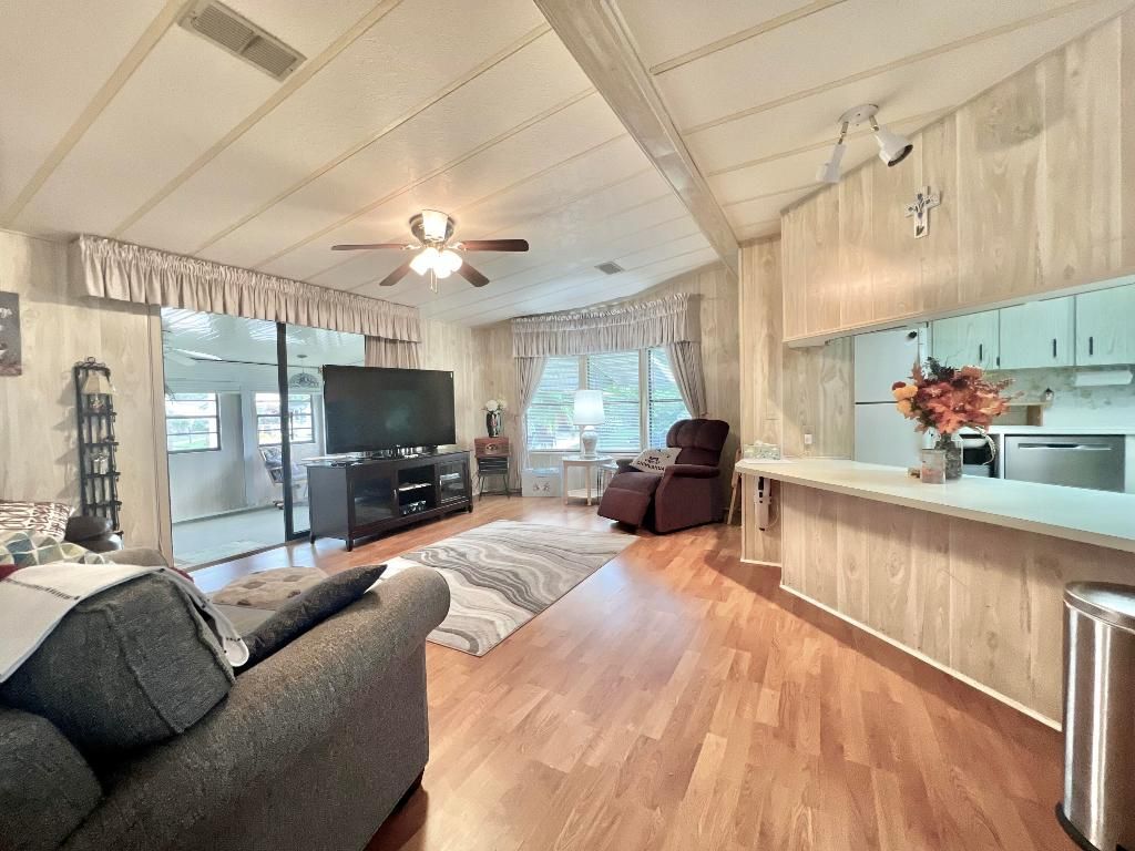6226 S Joshua Lane, Lake Worth, FL 33462 Photo