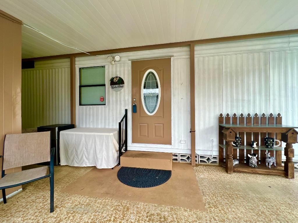 6226 S Joshua Lane, Lake Worth, FL 33462 Photo