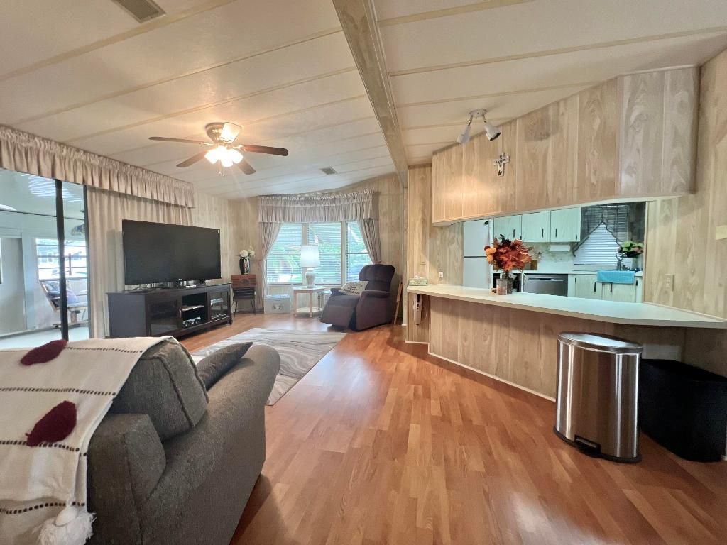 6226 S Joshua Lane, Lake Worth, FL 33462 Photo