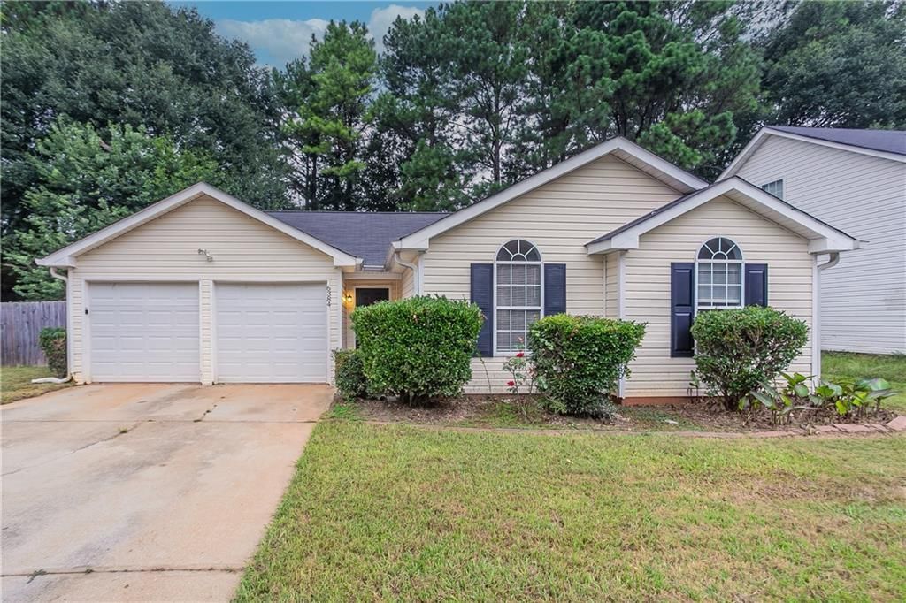 6384 Stonebridge Creek Lane, Lithonia, GA 30058 Main Photo