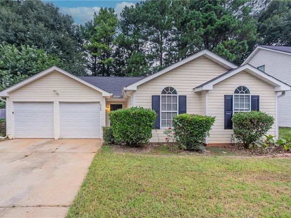 6384 Stonebridge Creek Lane, Lithonia, GA 30058