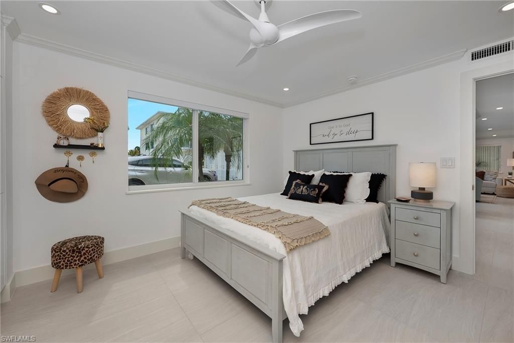 1950 Gulf Shore Blvd N, Unit 107, Naples, FL 34102 Photo