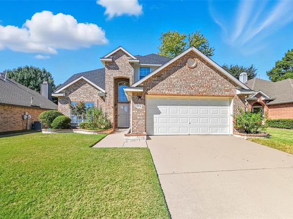 1914 Cheshire Drive, Grapevine, TX 76051