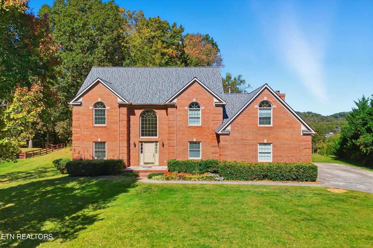 17 Raintree Place, Oak Ridge, TN 37830 Main Photo