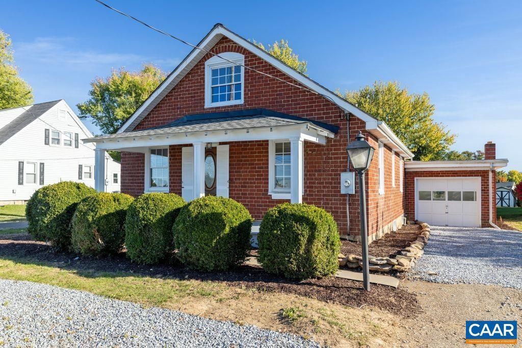 2735 Stuarts Draft Hwy, Stuarts Draft, VA 24477 Main Photo