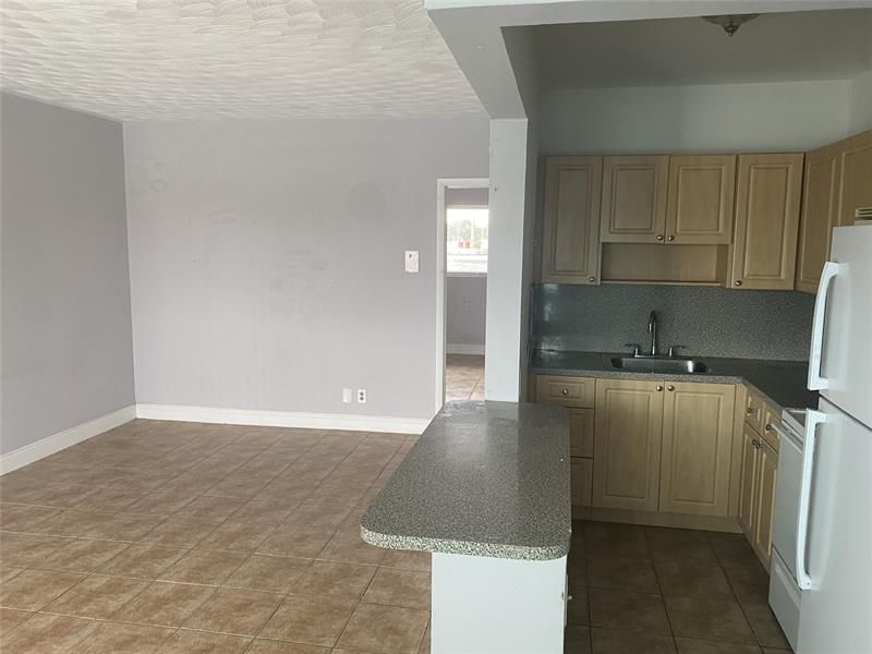 800 NE 13th, Unit 6, Fort Lauderdale, FL 33304 Photo