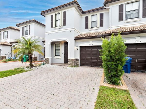 11628 NW 87th Ln, Doral, FL 33178