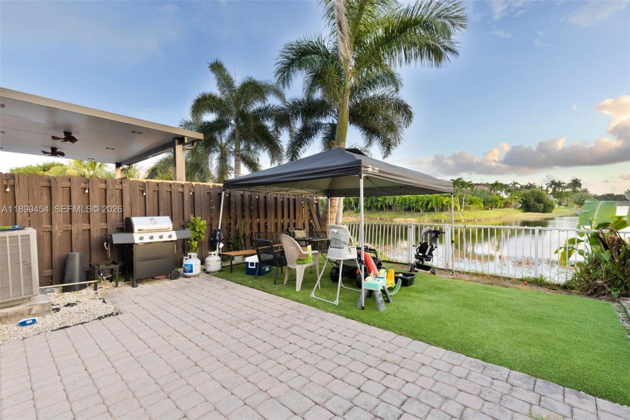 11628 NW 87th Ln, Doral, FL 33178 Photo