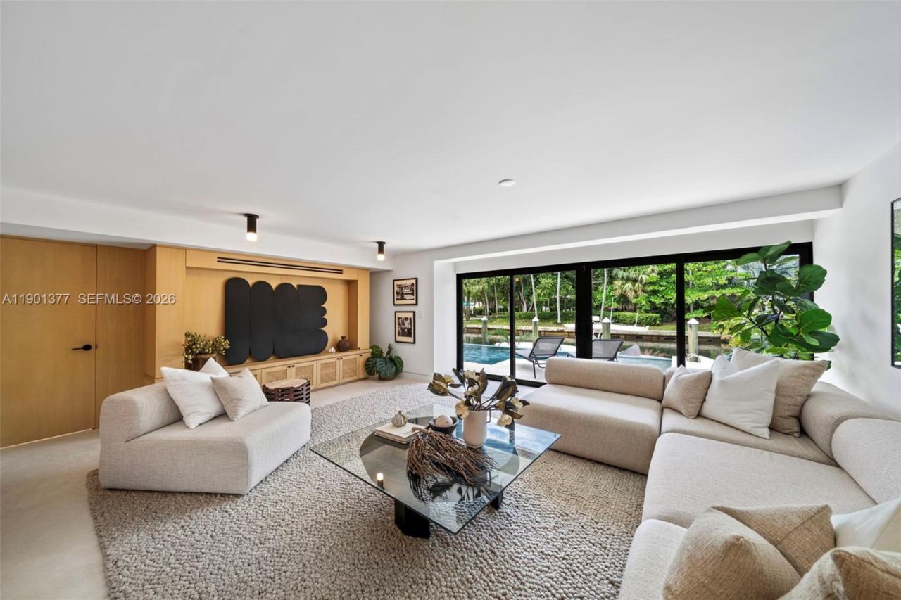 1815 Fairhaven Pl, Miami, FL 33133 Photo