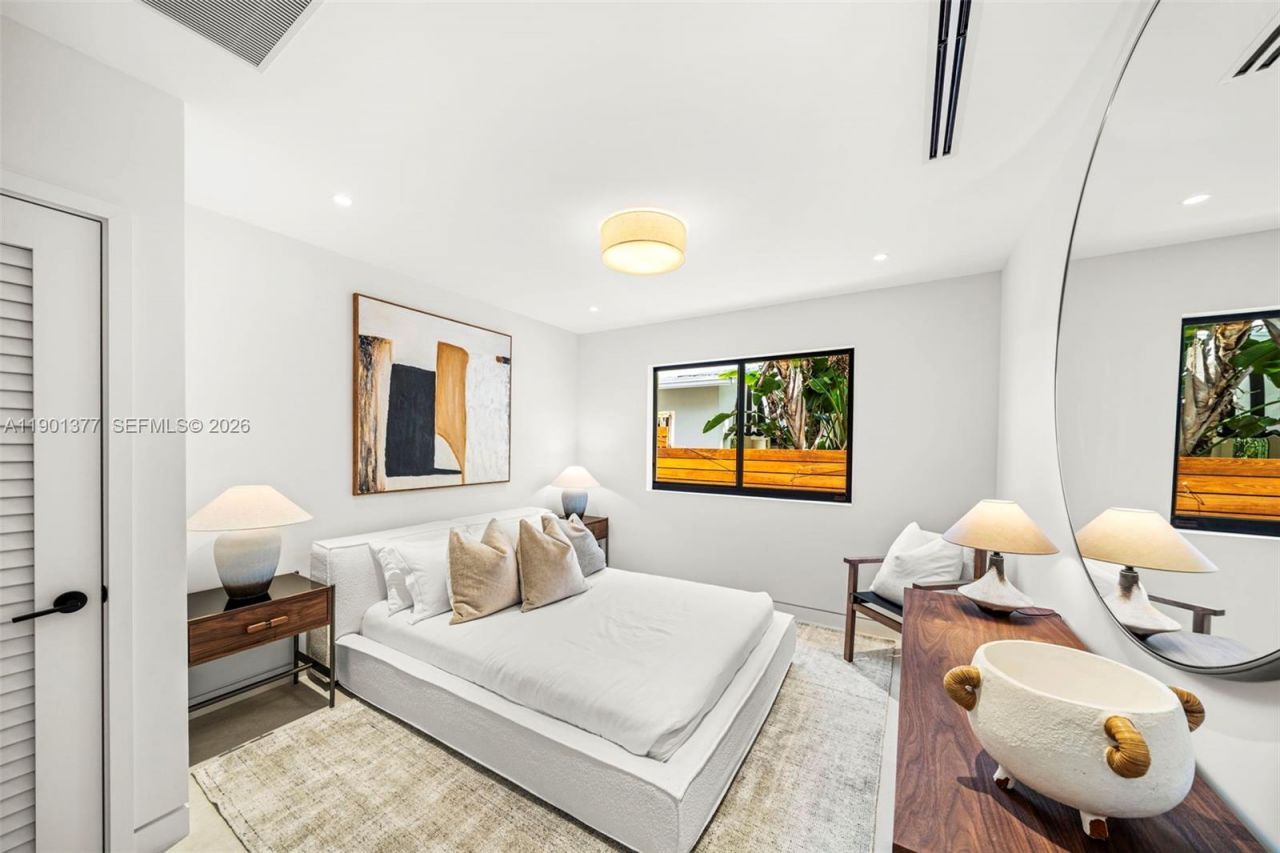 1815 Fairhaven Pl, Miami, FL 33133 Photo